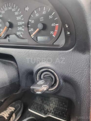 Mercedes C 240 1998, 480,000 km - 2.4 l - Göyçay