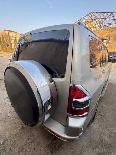 Mitsubishi Pajero 2000, 275,000 km - 2.8 l - Bakı