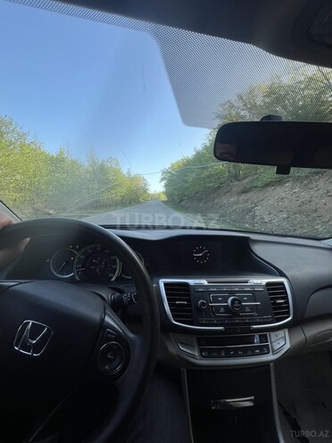 Honda Accord 2015, 289,682 km - 2.4 l - Qusar