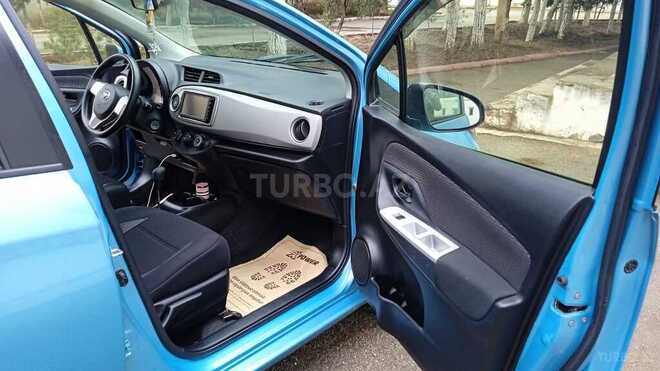 Toyota Vitz 2015, 61,000 km - 1.0 л - Bakı