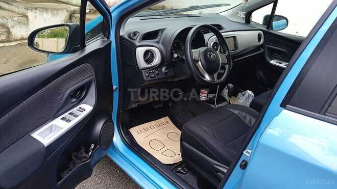 Toyota Vitz 2015, 61,000 km - 1.0 л - Bakı