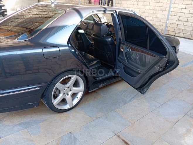 Mercedes E 240 2000, 318,000 km - 2.4 l - Şirvan