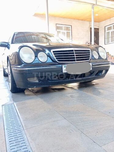 Mercedes E 240 2000, 318,000 km - 2.4 l - Şirvan