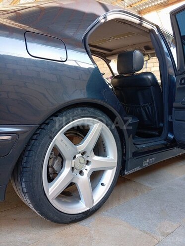 Mercedes E 240 2000, 318,000 km - 2.4 l - Şirvan