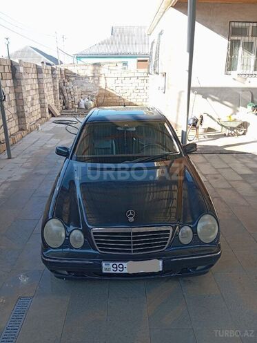 Mercedes E 240 2000, 318,000 km - 2.4 l - Şirvan