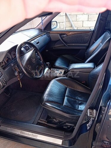 Mercedes E 240 2000, 318,000 km - 2.4 l - Şirvan