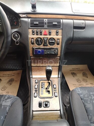 Mercedes E 240 1999, 312,215 km - 2.4 l - Şirvan