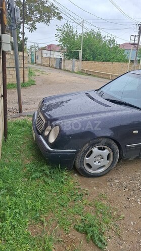Mercedes E 240 1997, 405,857 km - 2.4 l - Sumqayıt