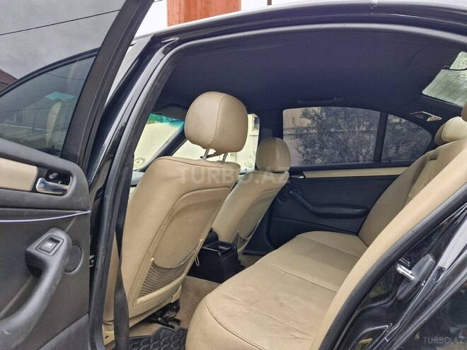 BMW 325 2000, 235,000 km - 2.5 l - Bakı