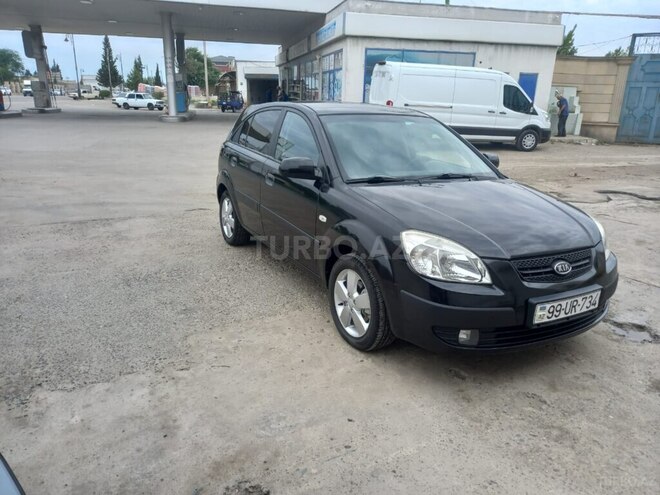Kia Rio 2006, 245,000 km - 1.4 l - Salyan