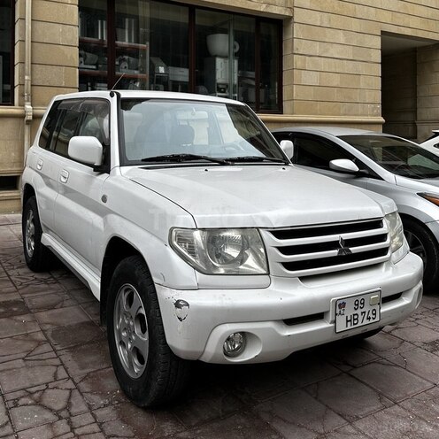 Mitsubishi Pajero io 2004, 175,000 km - 2.0 л - Bakı