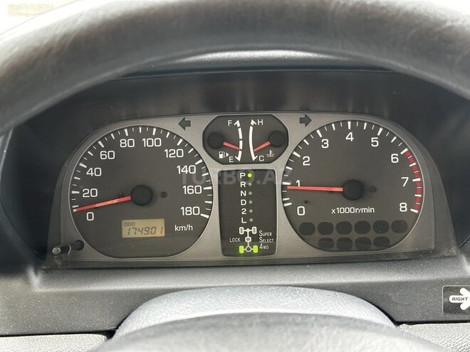 Mitsubishi Pajero io 2004, 175,000 km - 2.0 л - Bakı