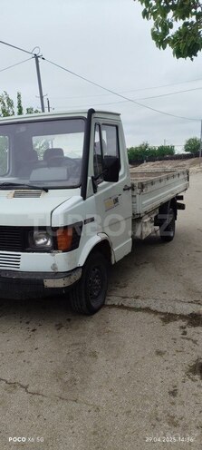 Mercedes 208 D 1989, 286,544 km - 2.3 л - Göyçay