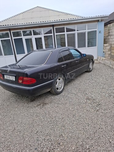 Mercedes E 240 1997, 405,857 km - 2.4 l - Sumqayıt