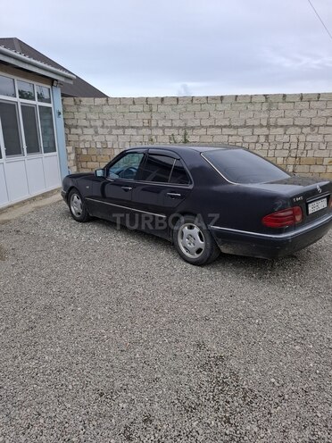 Mercedes E 240 1997, 405,857 km - 2.4 l - Sumqayıt