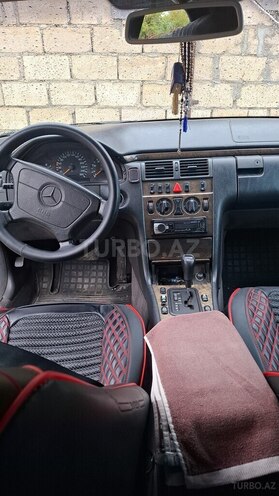 Mercedes E 240 1997, 405,857 km - 2.4 l - Sumqayıt