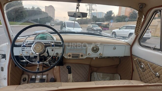 GAZ 21 1968, 10,000 km - 2.4 l - Bakı