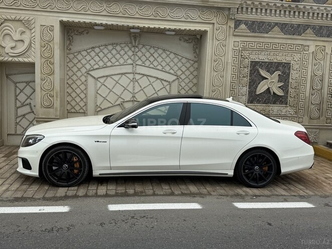 Mercedes  2015, 17,270 km - 5.5 l - Bakı