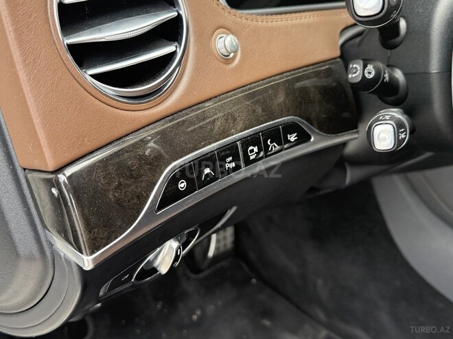 Mercedes  2015, 17,270 km - 5.5 l - Bakı
