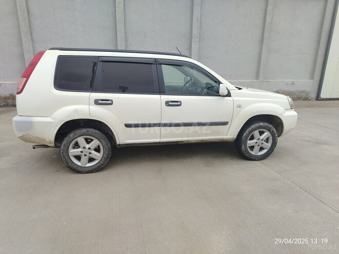 Nissan X-Trail 2012, 234,000 km - 2.5 l - Bakı
