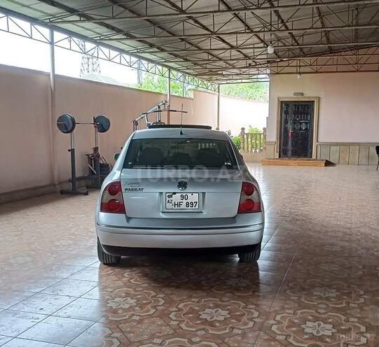 Volkswagen Passat 2002, 278,000 km - 1.8 l - Hacıqabul