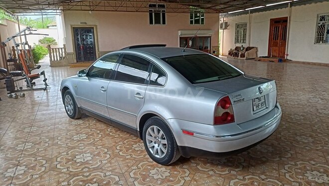 Volkswagen Passat 2002, 278,000 km - 1.8 l - Hacıqabul