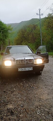 Mercedes 190 1986, 200,000 km - 2.0 l - Şəki