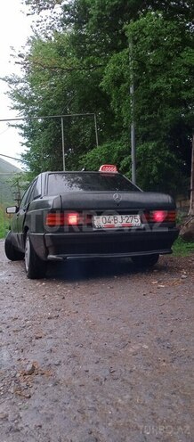 Mercedes 190 1986, 200,000 km - 2.0 l - Şəki