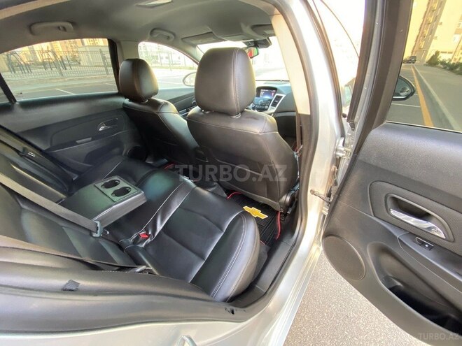 Chevrolet Cruze 2015, 201,000 km - 1.4 l - Qazax