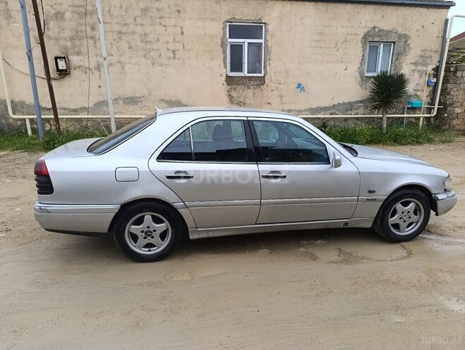 Mercedes C 220 d 1997, 398,000 km - 2.2 l - Bakı