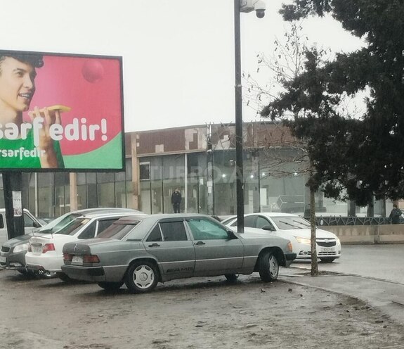 Mercedes 190 1991, 200,000 km - 2.0 l - Gəncə