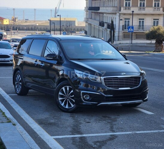 Kia Carnival 2015, 270,000 km - 2.2 l - Bakı