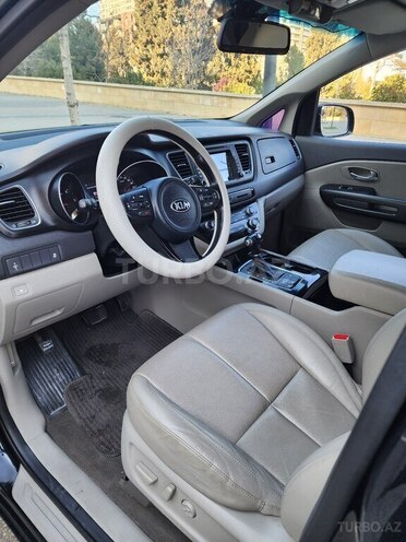 Kia Carnival 2015, 270,000 km - 2.2 l - Bakı