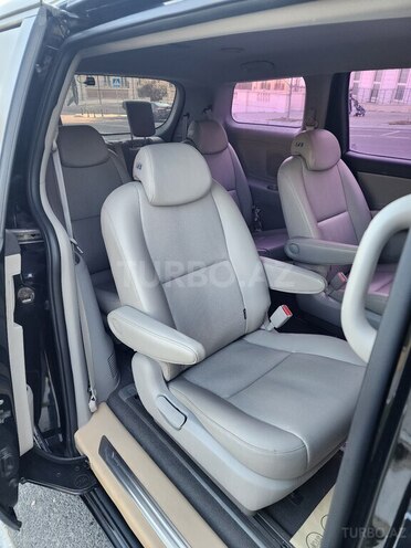 Kia Carnival 2015, 270,000 km - 2.2 l - Bakı