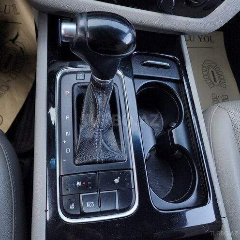 Kia Carnival 2015, 270,000 km - 2.2 l - Bakı