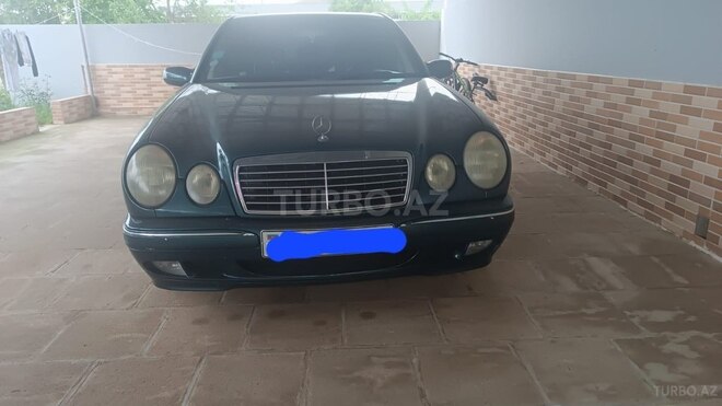 Mercedes E 230 1999, 168,000 km - 2.3 l - Salyan