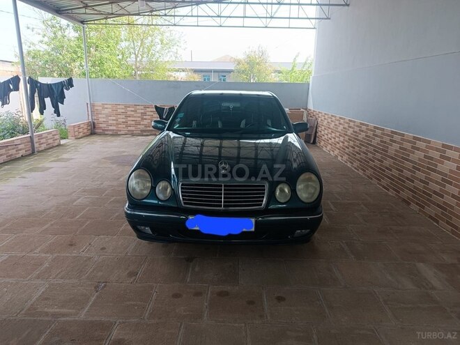 Mercedes E 230 1999, 168,000 km - 2.3 l - Salyan