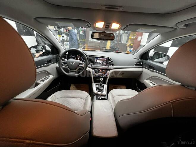 Hyundai Elantra 2017, 165,000 km - 2.0 l - Bakı