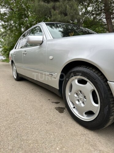 Mercedes E 230 1996, 437,100 km - 2.3 l - Gəncə