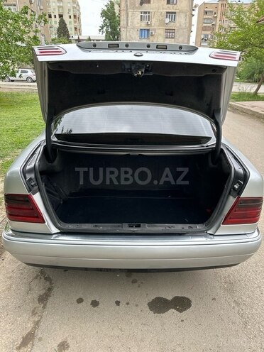 Mercedes E 230 1996, 437,100 km - 2.3 l - Gəncə