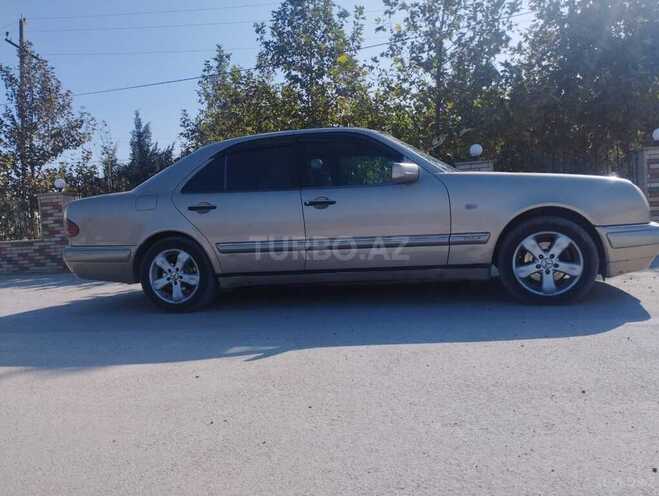 Mercedes E 230 1996, 250,000 km - 2.3 l - Bakı
