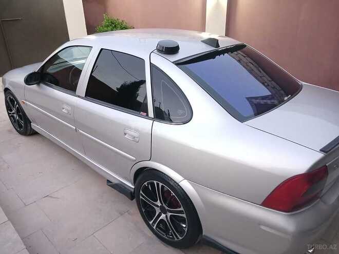 Opel Vectra 2001, 297,693 km - 2.2 l - Bakı