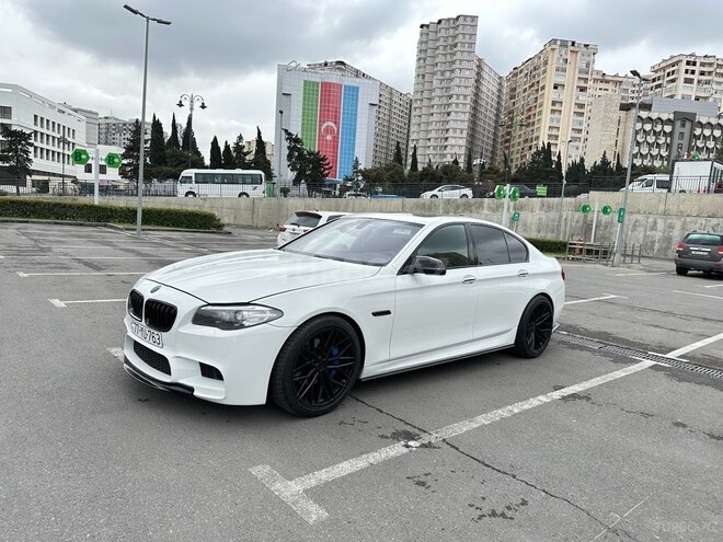 BMW 528 2015, 250,000 km - 2.0 l - Bakı