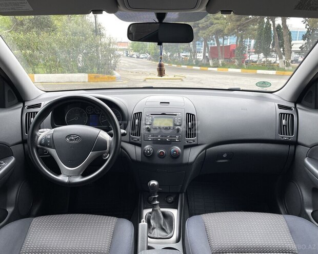 Hyundai i30 2008, 267,000 km - 1.4 l - Bakı