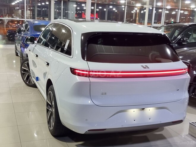 Li Auto L6-18