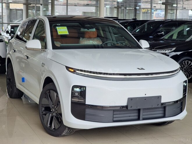 Li Auto L6-3