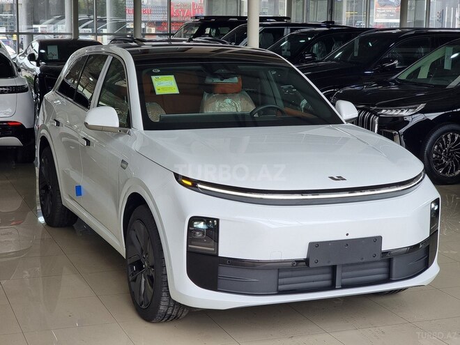 Li Auto L6-4
