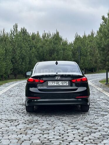 Hyundai Elantra 2018, 170,000 km - 2.0 l - Bakı