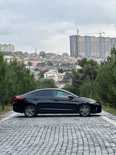 Hyundai Elantra 2018, 170,000 km - 2.0 l - Bakı