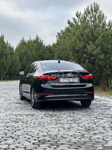 Hyundai Elantra 2018, 170,000 km - 2.0 l - Bakı